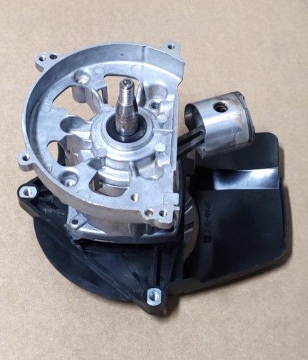 ECHO PB-251 P021008231 CRANKCASE SET (USED)